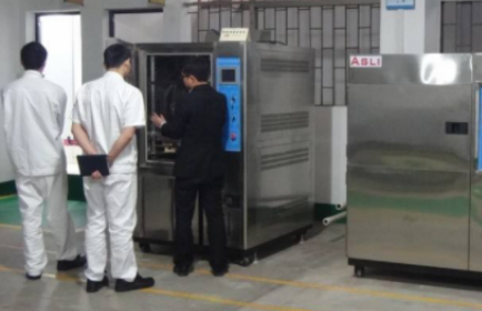 恒温恒湿试验箱冷凝器的安装方法