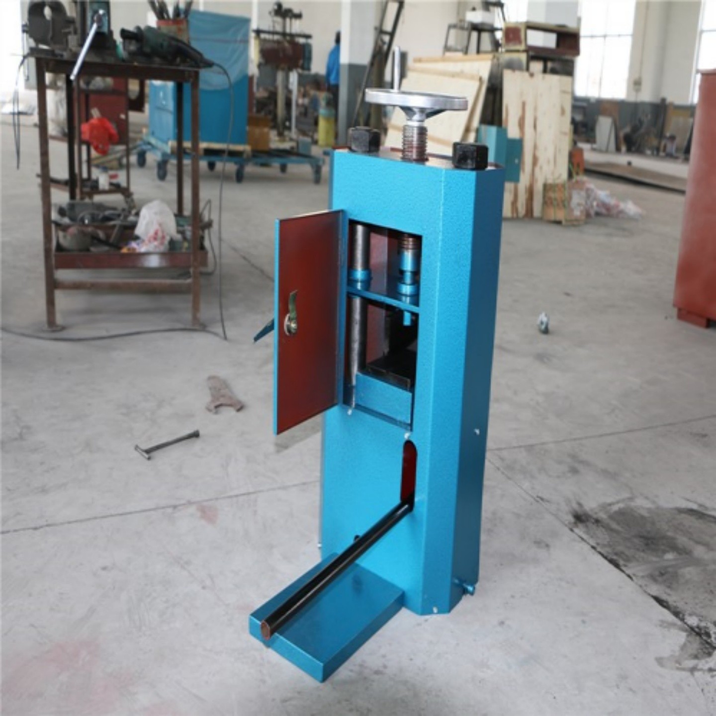 油压岩心劈样机型号:KM1-XGY-2库号：M403043